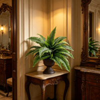 Plante artificielle de fougère de Boston de 19 pouces, fougère artificielle dense avec pot en urne classique pour la verdure intérieure et la décoration extérieure