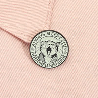 Badge en métal vintage personnalisé pour les membres du club Sleepy, épinglette de collection, cadeau pour les amoureux des animaux et les événements communautaires
