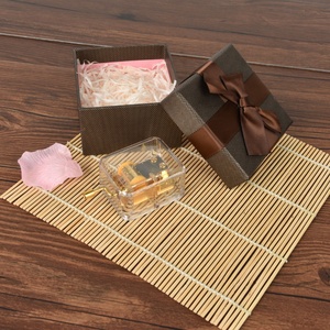 Caja de Música Miniatura Bañada en Oro de 24K Ever Bright, Caja de Música de Metal con Manivela, Regalos Creativos para Niños, Decoración del Hogar, Duración del Sonido de 30 Segundos - Product Image 3