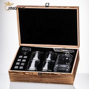 Ensemble de carafe à whisky en cristal transparent carré personnalisé distributeur de liqueur cadeau pour <span class=keywords><strong>homme</strong></span> pierres de refroidissement pour Scotch Bourbon - Product Image 2