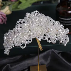 Accessori per capelli da sposa con perla intera e fatti a mano di perle bianche di lusso a catena copricapo Tiara Tiara corona nuziale