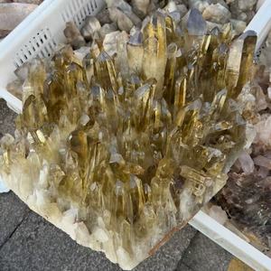 Vendita Calda <span class=keywords><strong>di</strong></span> Cluster <span class=keywords><strong>di</strong></span> Citrino Fumé Naturale, Grande Cluster <span class=keywords><strong>di</strong></span> Cristallo <span class=keywords><strong>di</strong></span> Quarzo Bianco Curativo, Cluster <span class=keywords><strong>di</strong></span> <span class=keywords><strong>Pietre</strong></span> Cristalline in Vendita - Product Image 5