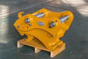 Déniveleur hydraulique -65, état neuf, pour excavatrices de 9 à 19 tonnes, aère la surface du sol, moteur, burin - Product Image 2