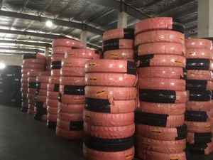 Pneus de chariot élévateur en caoutchouc de haute qualité de qualité industrielle nouvel état 325/95R24 - Product Image 6