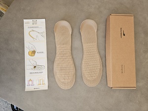 แผ่นรองรองเท้าแบบเจล Honey Blance ช่วยดูดซับแรงกระแทก ป้องกันการลื่น รองรับอุ้งเท้า สำหรับผู้มีอาการปวดฝ่าเท้า - Product Image 2