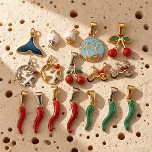 Dijes de Acero Inoxidable Chapados en Oro de 18k |   Amuletos Impermeables de Viaje en Avión con Diseño de Cereza y Chile |   Joyería DIY para Pulseras y Collares - Product Image 5