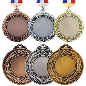 Medaglie di premiazione della gara sportiva in metallo bianco placcato in oro medagliere della maratona 3d europa - Product Image 2
