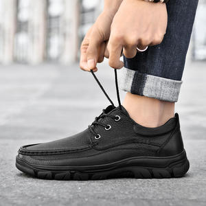أحذية جلدية رجالية سوداء جديدة للربيع ذات نعل سميك مقاوم للتآكل للأعمال والملابس الرسمية مقاسات كبيرة للأنشطة الخارجية والترفيهية - Product Image 2