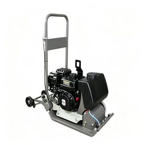 Compacteur à plaques intégrées en fonte modèle 60, à essence/diesel, avec moteur vibrant puissant pour une efficacité optimale - Product Image 2