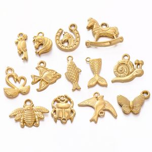 Jingxiang Cross-border In-stock <span class=keywords><strong>piccoli</strong></span> ciondoli In acciaio inossidabile, simpatici pesci animali, insetti, farfalle, cavalli, gioielli per uccelli fai da te Acc - Product Image 1
