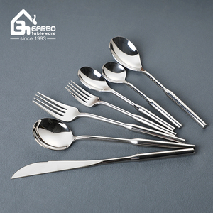 Hôtel Restaurants Mariage Baroque Ensembles Cuillère Fourchette Couteau Cuillère À Café 304 18/10 Couverts <span class=keywords><strong>En</strong></span> Acier Inoxydable Ensemble De Couverts <span class=keywords><strong>En</strong></span> Argent Massif - Product Image 1