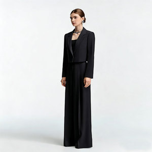 <span class=keywords><strong>Blazer</strong></span> noir sur mesure pour femme, silhouette ample et fluide en tissu lisse, polyvalent pour le soir et le bureau - Product Image 1