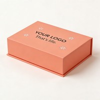 Boîte cadeau en papier pliable de luxe personnalisée pour vêtements, boîtes d'emballage rigides recyclables pour vêtements avec fermeture magnétique