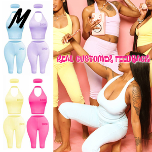 Ensemble deux pièces pour femmes 2026 : Crop top halter double couche en coton et legging capri, personnalisable avec logo, style Y2K - Product Image 1