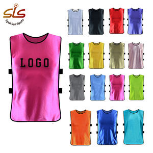 Voetbalhesjes voor volwassenen met aangepast logo, 100% polyester, sporttrainingsvesten, trackeruniformen, jack, heren, losse voetbaltrainingshesjes - Product Image 1