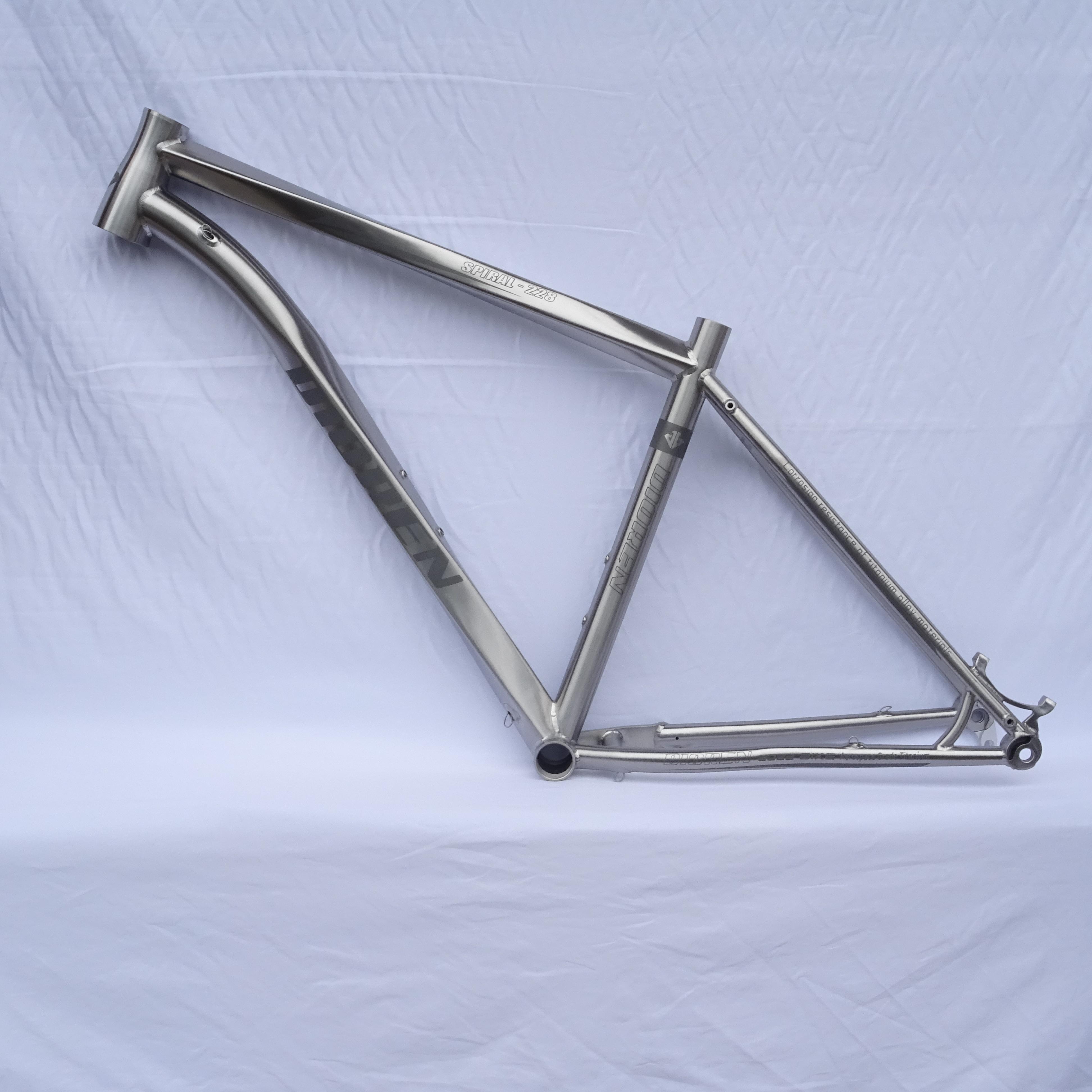 Дешевая оптом 29er mtb титановая рама-2023 новый стиль титановая цена за кг титановая рама для горного велосипеда OEM производитель