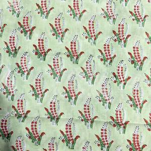 Tela de algodón estampada a mano en verde marino con motivos florales botánicos rojos para kurtis, camisas y manualidades, en suave verde menta. - Product Image 4