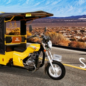 Tuk-tuk Bajaj populaire à 3 roues, 250 cm³, à essence, avec carrosserie ouverte pour le transport de marchandises et de passagers - Product Image 4