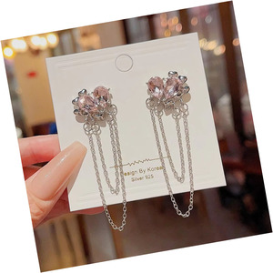 Pendientes Personalizados con Cadena y Borlas, Estilo Dulce y Elegante para Mujer, Venta al Por Mayor - Product Image 5