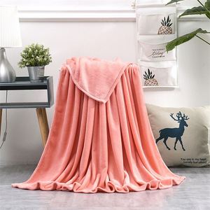 Manta de Franela Tejida Estampada Ecológica de Lujo para Comodidad en Todas las Estaciones - Product Image 3
