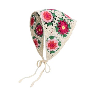 Foulard triangulaire en tricot acrylique All-Starstyle, motif à carreaux, polyvalent, tendance, style rétro français, mignon, féminin, ambiance pastorale - Product Image 4