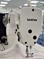 Máquina de Coser de Puntada Recta de Una Aguja con Accionamiento Directo Brother S-7180A con Motor Paso a Paso de Control Digital para Alimentación de Tela