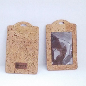 ป้ายติดกระเป๋าเดินทางทำจากวัสดุธรรมชาติ คอร์ก ยี่ห้อ BOSHIHO - Product Image 1
