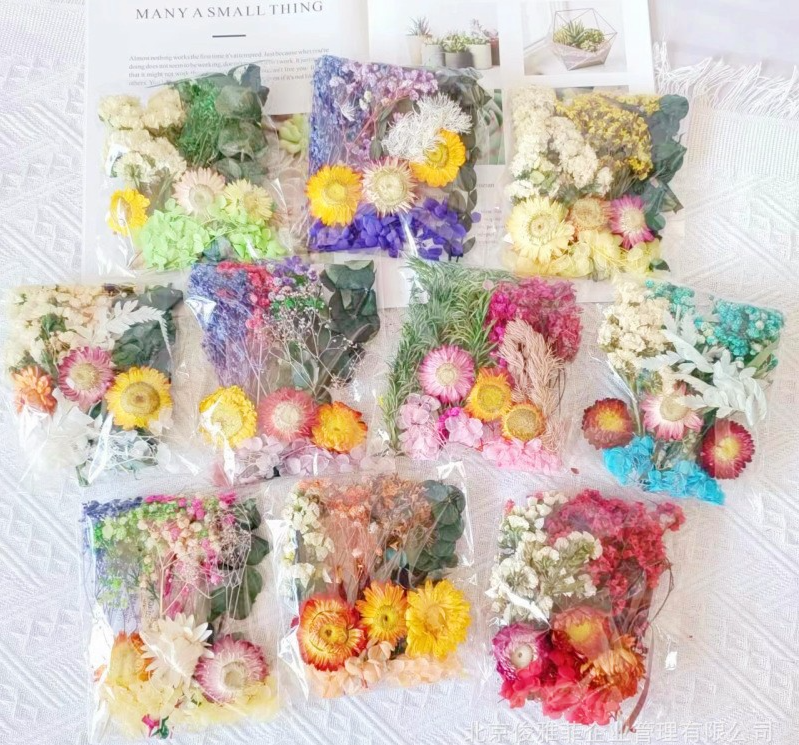 Fleurs séchées ensachées colorées (cheveux mélangés aléatoire 1 sac)