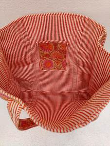 Bolso de mano de algodón bohemio con estampado floral, hecho a mano con técnica de bloques, con parte superior abierta, para compras, bolso de mujer. - Product Image 2