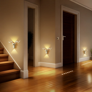 Rechargeable Deer Head Wall Sconce Wireless up &amp; Down Lighting ABS <strong>Stag</strong> Shape LED Wall Light for Bedroom Corridor Decor - Product Image 4