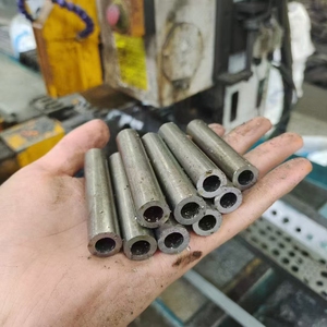 ASTM ท่อหม้อไอน้ำไร้รอยต่อ A179ไร้รอยต่อท่อเหล็กคาร์บอนสีดำไร้รอยต่อท่อหม้อไอน้ำผลิตภัณฑ์ท่อเหล็กไร้รอยต่อ - Product Image 3