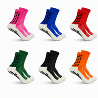 Chaussettes de football antidérapantes en gros avec logo personnalisé OEM, design géométrique, chaussettes de sport montantes avec semelle en caoutchouc