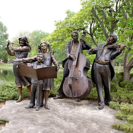 Açık hava bahçe dekorasyonu müzik heykel özel yaşam boyutu bronz bant durumu
