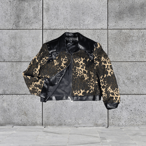 Veste décontractée personnalisée pour homme à imprimé léopard, veste streetwear à panneaux contrastés avec logo personnalisé - Product Image 3