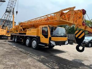 Grue mobile sur roues Sanyy/X-C-M-G QY70 de 70 tonnes à flèche à cinq sections avec moteur, d'occasion, en STOCK - Product Image 6