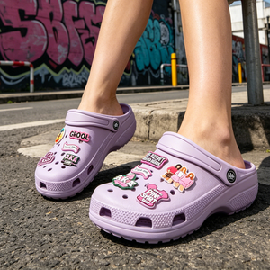 Accessori personalizzati in morbido PVC a tema Sorority <span class=keywords><strong>Girl</strong></span> <span class=keywords><strong>Power</strong></span>, charm per zoccoli, charm per scarpe, articoli per feste <span class=keywords><strong>Girl</strong></span> Boss ed empowerment. - Product Image 3
