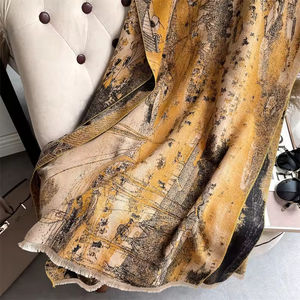 Écharpe longue pour femme OEM, à franges, motif feuille animale, carrée, double face, couleur personnalisée, antibactérienne, respirante, durable - Product Image 2