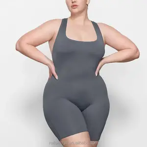 Nieuwe Op Maat Gemaakte Activewear Ademende Yogawear Mouwloze Slim Fit Stretch Bodysuit Plus Size Fitness Eendelig Jumpsuit Voor Dames