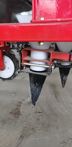 Transplanteur <span class=keywords><strong>de</strong></span> semis <span class=keywords><strong>de</strong></span> légumes à haute efficacité, monté sur tracteur, monté à l'arrière, pour semer du maïs et du <span class=keywords><strong>melon</strong></span>, pour l'agriculture - Product Image 6