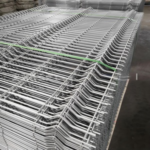 Valla de malla de alambre soldada 3D recubierta de polvo para jardines verde curvo utilizado en eventos con 3mm de espesor y 2,5 m de altura - Product Image 5