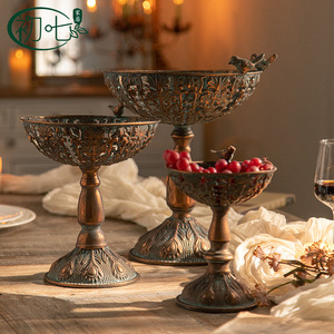 Juego de Bandejas Decorativas de Bronce Antiguo, Frutero Redondo de Hierro Estilo Rústico con Diseño de Pájaro, Decoración para el Hogar - Product Image 1