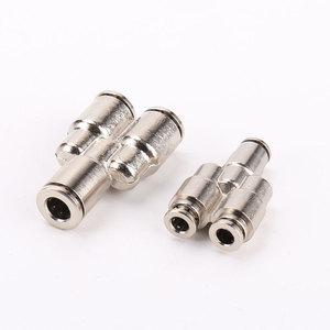 Conector Neumático de Manguera de Alta Presión y Alta Temperatura, Serie PY, Conexión Rápida en T, Niquelado y Recubierto de Cobre, Modelo PY8/6/10/12 - Product Image 1