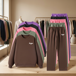 Ensemble de jogging décontracté en molleton tricoté polyester/coton imprimé pour homme et femme, coupe droite et large, avec logo frontal – Collection Automne Hiver – Vente en gros - Product Image 3