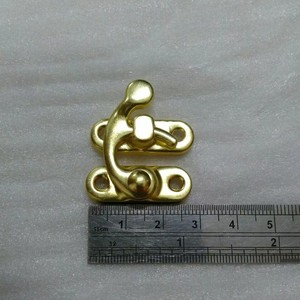 Cierre de cuerno con hebilla, color oro claro, 27x32mm, de hierro, para caja de regalo, caja de mooncakes - Product Image 4