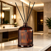 Bouteille diffuseur à roseaux côtelée verticale esthétique de 1000 ml avec bâtonnets en fibre, pot en verre écologique de 1 L pour parfum