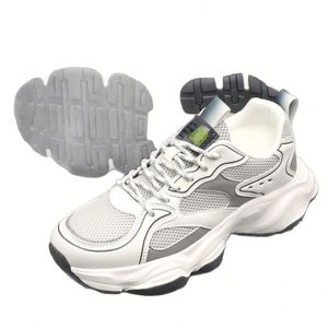 Sneakers classiques pour hommes, toutes occasions, respirantes en mesh, confortables pour le sport quotidien - Product Image 2