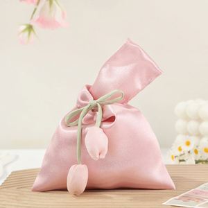 Pochette cadeau réutilisable en satin pour mariage, sac à bonbons et confiseries, 16x21x17cm, motif tulipe, sac fourre-tout en tissu pour mariage - Product Image 4
