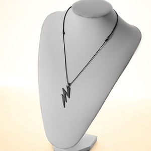 Joyería para hombre, collar de moda genial, cadena creativa de acero inoxidable de Color negro, collar con colgante de hoja de afeitar - Product Image 2