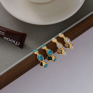 ต่างหูห่วงมุก J&D Fashion ชุบทอง 18K สแตนเลสสตีล ประดับมุกเรซิ่นสีฟ้าครามทรงรีแบบคลาสสิก - Product Image 2