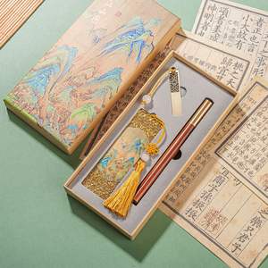 Marque-pages en métal personnalisés en gros, style rétro, aluminium <span class=keywords><strong>doré</strong></span>, <span class=keywords><strong>laiton</strong></span>, avec glands - Product Image 1